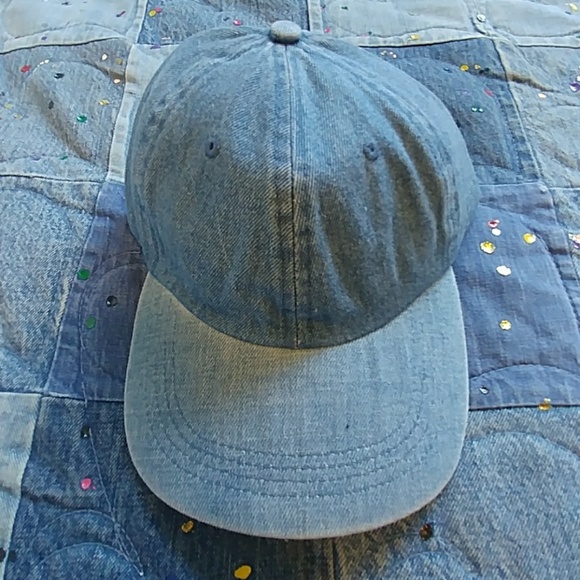Accessories - NWOT Denim dad hat
